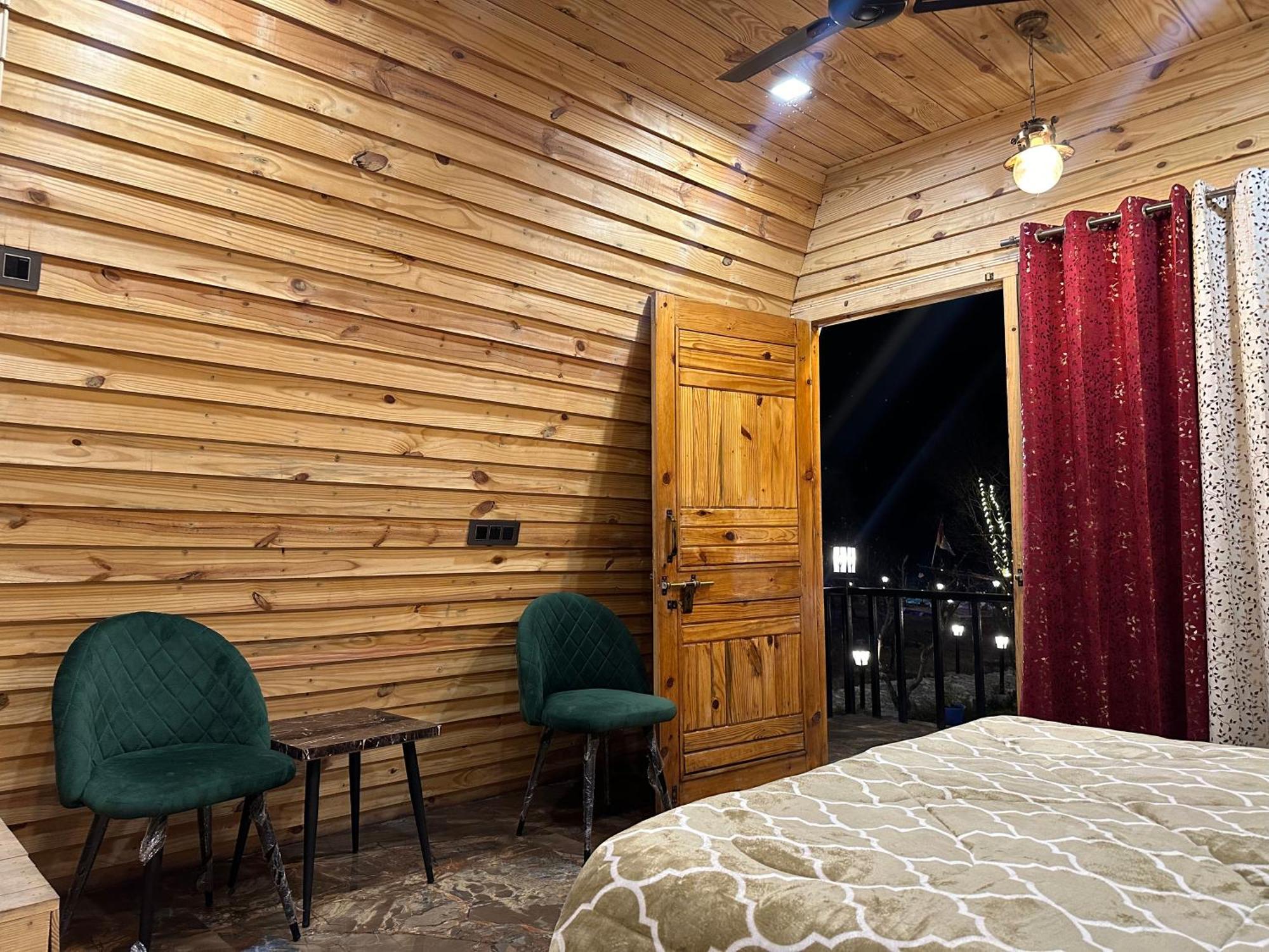 Cabana Riverside Resort - Kainchi Dham 나이니탈 외부 사진