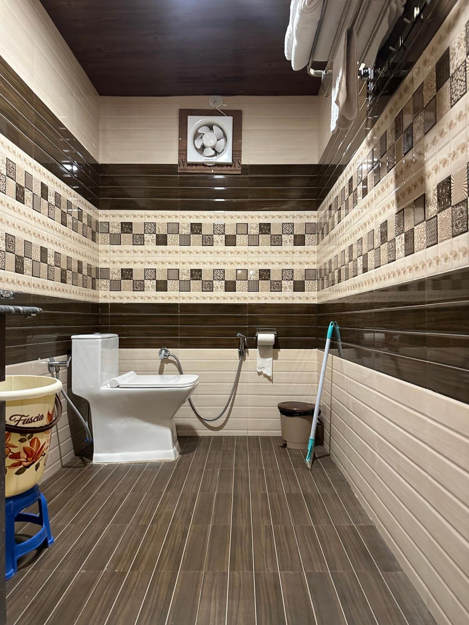 Cabana Riverside Resort - Kainchi Dham 나이니탈 외부 사진