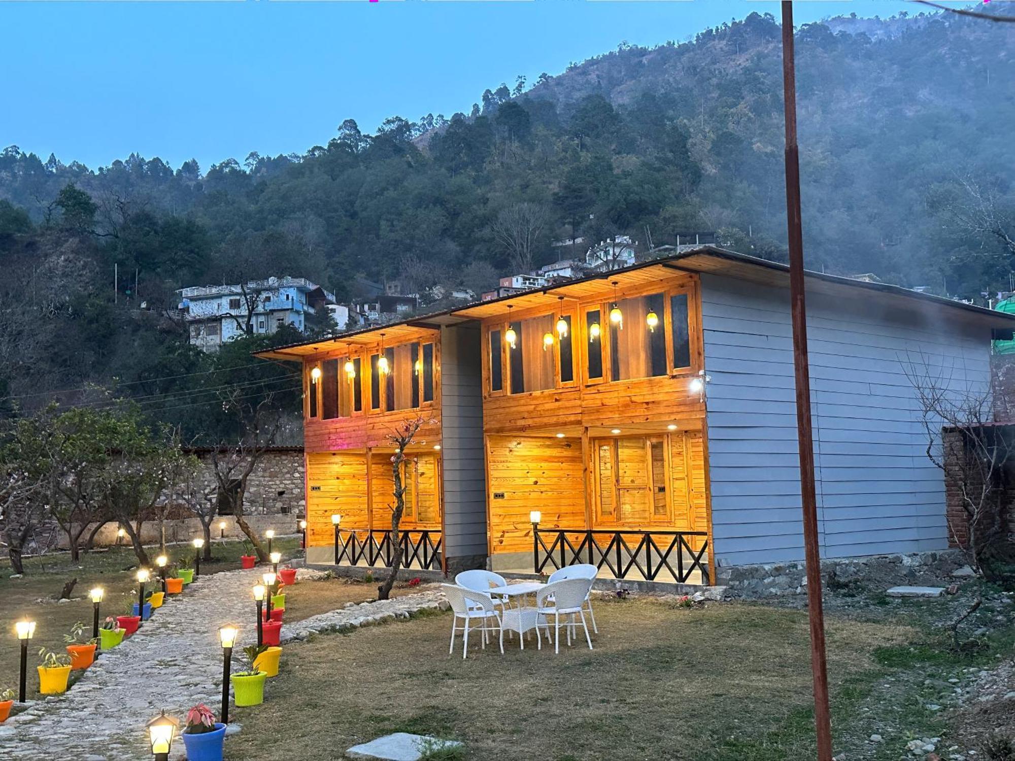 Cabana Riverside Resort - Kainchi Dham 나이니탈 외부 사진