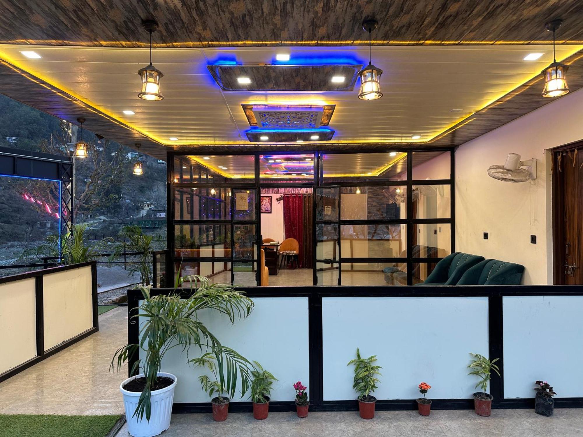 Cabana Riverside Resort - Kainchi Dham 나이니탈 외부 사진