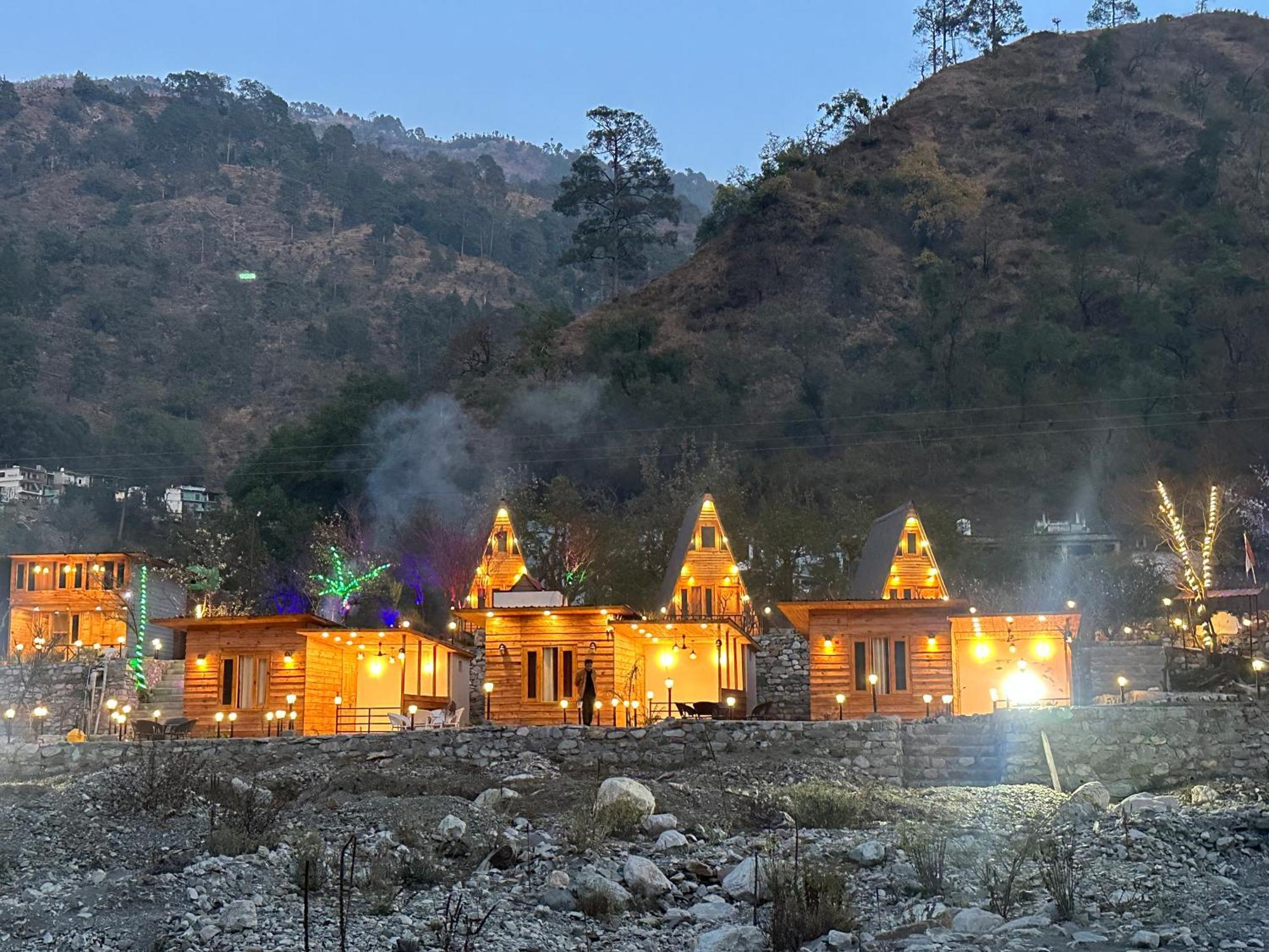 Cabana Riverside Resort - Kainchi Dham 나이니탈 외부 사진